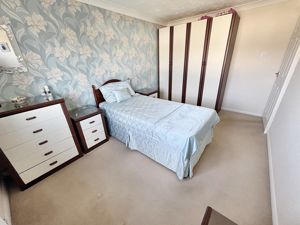 Bedroom- click for photo gallery